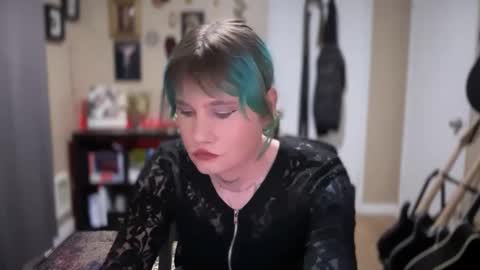 Saoirse online show from 12.05.24