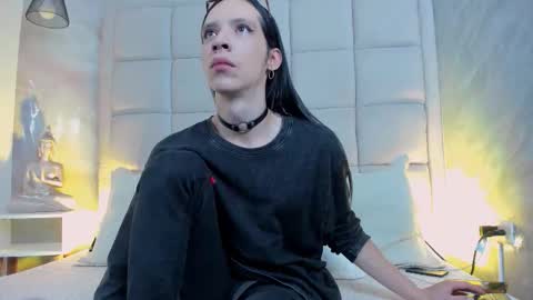 Keira Hecate online show from 11.10.25