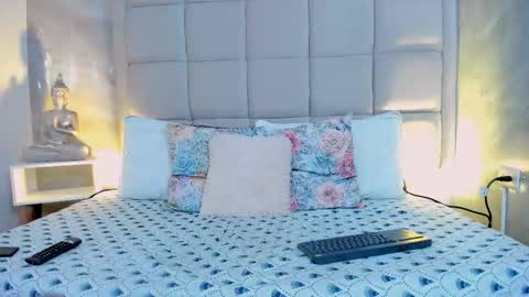 Keira Hecate online show from 01.08.26