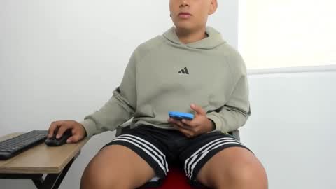  18 online show from 11.15.25