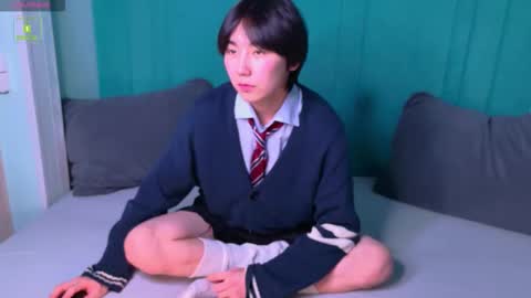 Snapshot of heejinwang chatting on 11.28.25 HEEJIN online show from 11.28.25