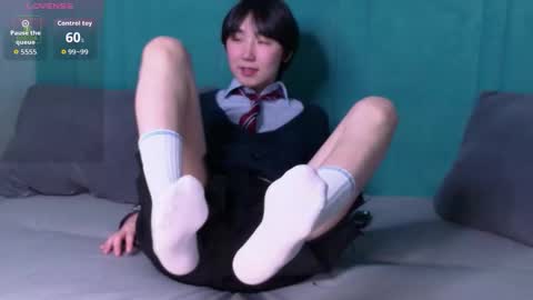 Snapshot of heejinwang chatting on 11.30.25 HEEJIN online show from 11.30.25