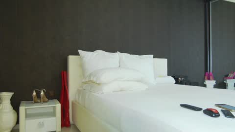 Helen online show from 12.28.24