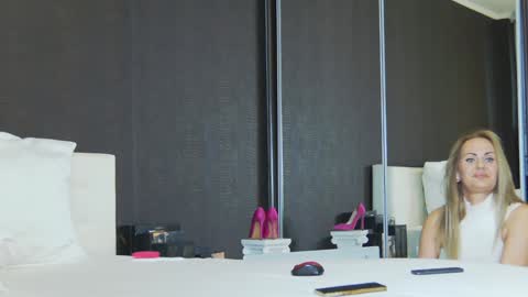 Helen online show from 02.02.25