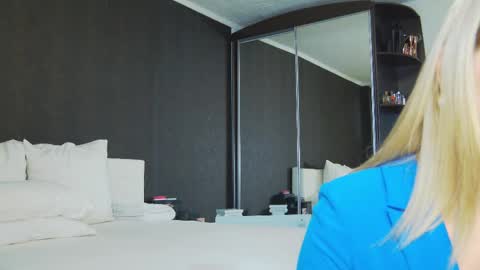 Helen online show from 02.25.25