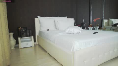 Helen online show from 02.03.26