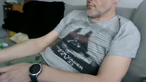 Snapshot of hefo99 chatting on 03.04.25 hefo99 online show from 03.04.25