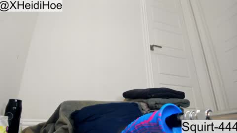 Manyvids    online show from 11.17.25