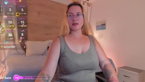 ANTARA REY online show from 10.22.25