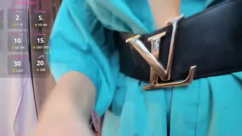 Sara online show from 12.22.25