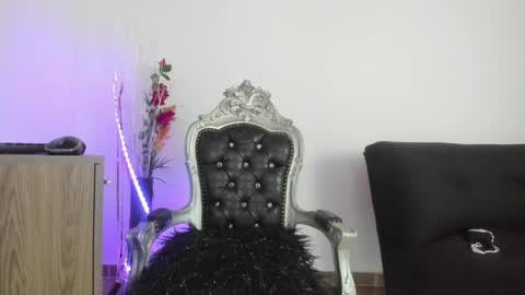 Snapshot of hela_wet chatting on 12.28.24 Hela Independent model online show from 12.28.24