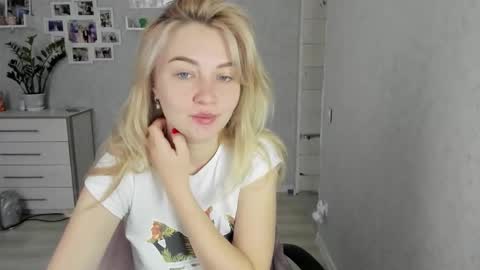 Helen sven online show from 10.16.25