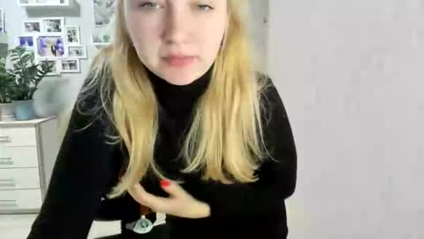 Helen sven online show from 10.17.25