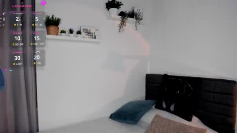 helen_miller online show from 07.20.26