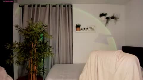 helen_miller online show from 07.23.26
