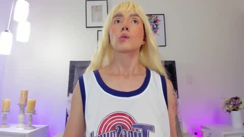 Snapshot of helen_mooree chatting on 01.17.26 Helen online show from 01.17.26