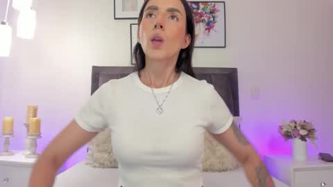 Snapshot of helen_mooree chatting on 02.25.26 Helen online show from 02.25.26