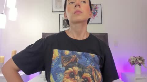 Snapshot of helen_mooree chatting on 02.27.26 Helen online show from 02.27.26