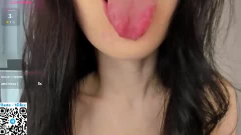helen_sparkk online show from 06.28.26