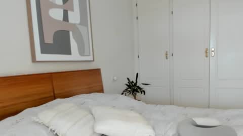 Snapshot of helena_hills chatting on 10.17.25 helena_hills online show from 10.17.25