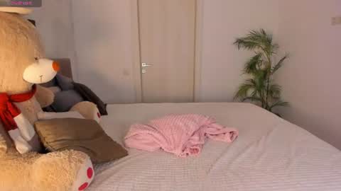 Helen online show from 07.27.26