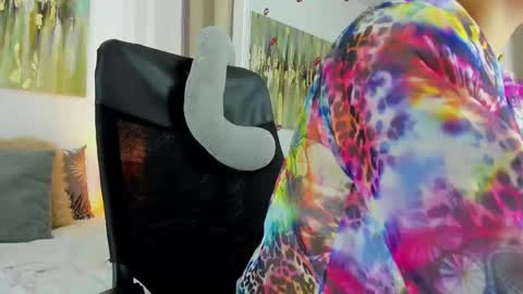 Snapshot of helena_santos01 chatting on 02.26.25 Helena Santos online show from 02.26.25