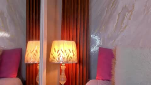 Snapshot of helena_santos01 chatting on 03.20.26 Helena Santos online show from 03.20.26