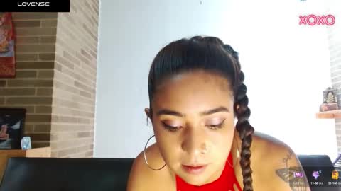 Snapshot of helenacyruss666 chatting on 01.21.25 Only 18 cyrus online show from 01.21.25