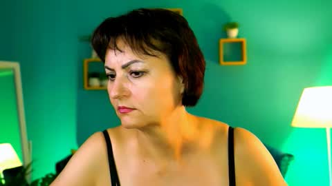 helenbeler online show from 09.12.25