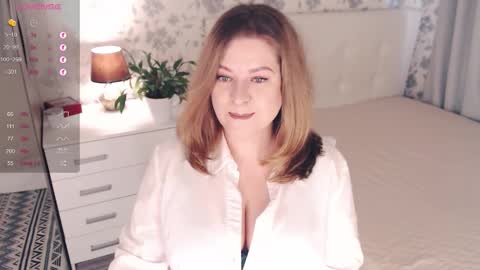 Helena Bonham online show from 10.15.25