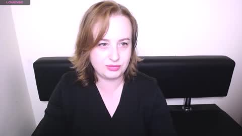 Snapshot of helenbrais chatting on 10.01.25 Helen online show from 10.01.25
