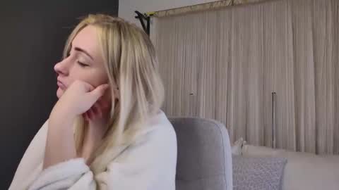 heleneengel online show from 02.15.26