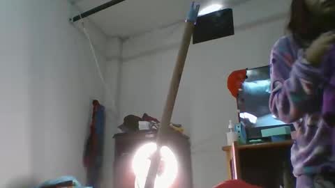Snapshot of helenoliveira76340912 chatting on 04.18.26 helenoliveira76340912 online show from 04.18.26