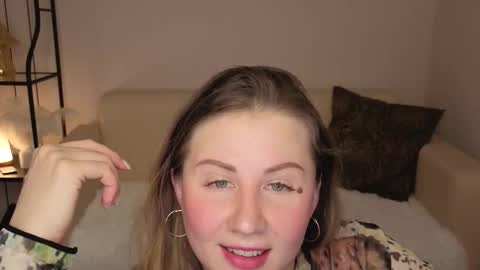 Helen online show from 11.22.25