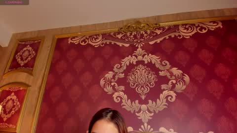 Helen or Hells online show from 12.18.25