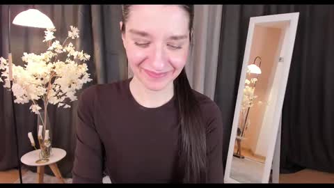 Helen online show from 03.01.25