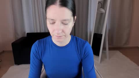 Helen online show from 09.19.25