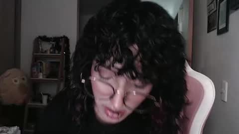 Snapshot of hell_666_xxx chatting on 02.16.25 cher online show from 02.16.25