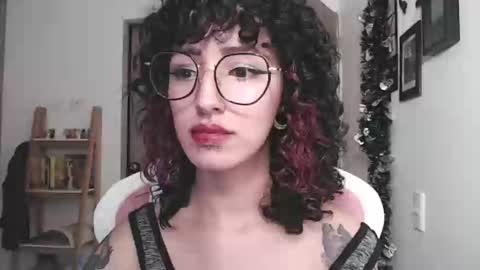 Snapshot of hell_666_xxx chatting on 02.27.25 cher online show from 02.27.25