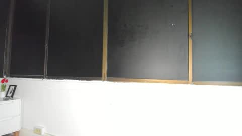 Snapshot of hellanddante_ chatting on 01.08.26 H E L L AND D A N T E online show from 01.08.26