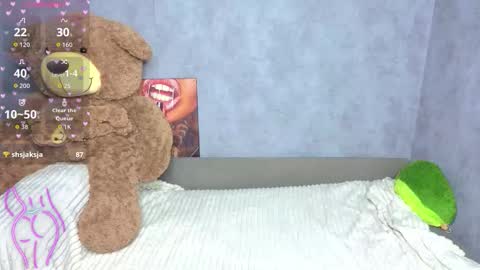 Snapshot of hellen__moore chatting on 11.09.25 GTM3Mon Tue Wed Thu Fri San 0400 am-1030pm online show from 11.09.25