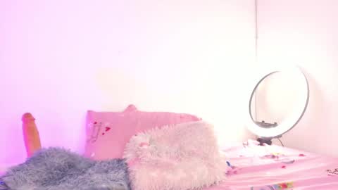 Snapshot of hellen_hylls chatting on 03.07.25 Hellen online show from 03.07.25