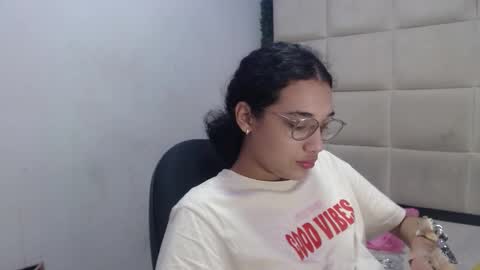 hellen_queensex online show from 02.04.25