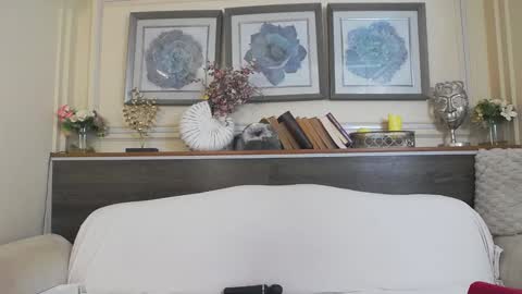    online show from 01.25.25