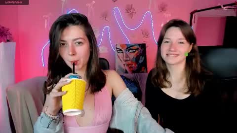 Snapshot of helli_belli chatting on 05.08.26 Helli online show from 05.08.26