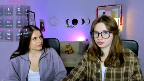 Snapshot of helli_belli chatting on 05.14.26 Helli online show from 05.14.26
