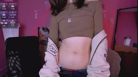 Snapshot of helli_belli chatting on 05.27.26 Helli online show from 05.27.26