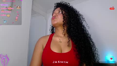 Snapshot of hello_candy chatting on 09.30.25 Candy online show from 09.30.25