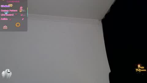 Snapshot of hello_candy chatting on 10.30.25 Candy online show from 10.30.25