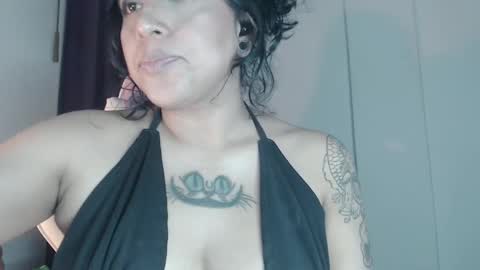 Snapshot of hello_demonkitty chatting on 01.29.25 SIMONA  online show from 01.29.25
